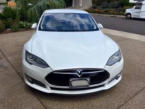 2014 Tesla Model S 85 (Camas) $45000