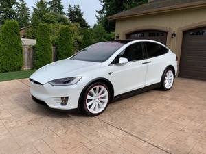 2016 Tesla X 90D – Like New (West Bellevue) $78000